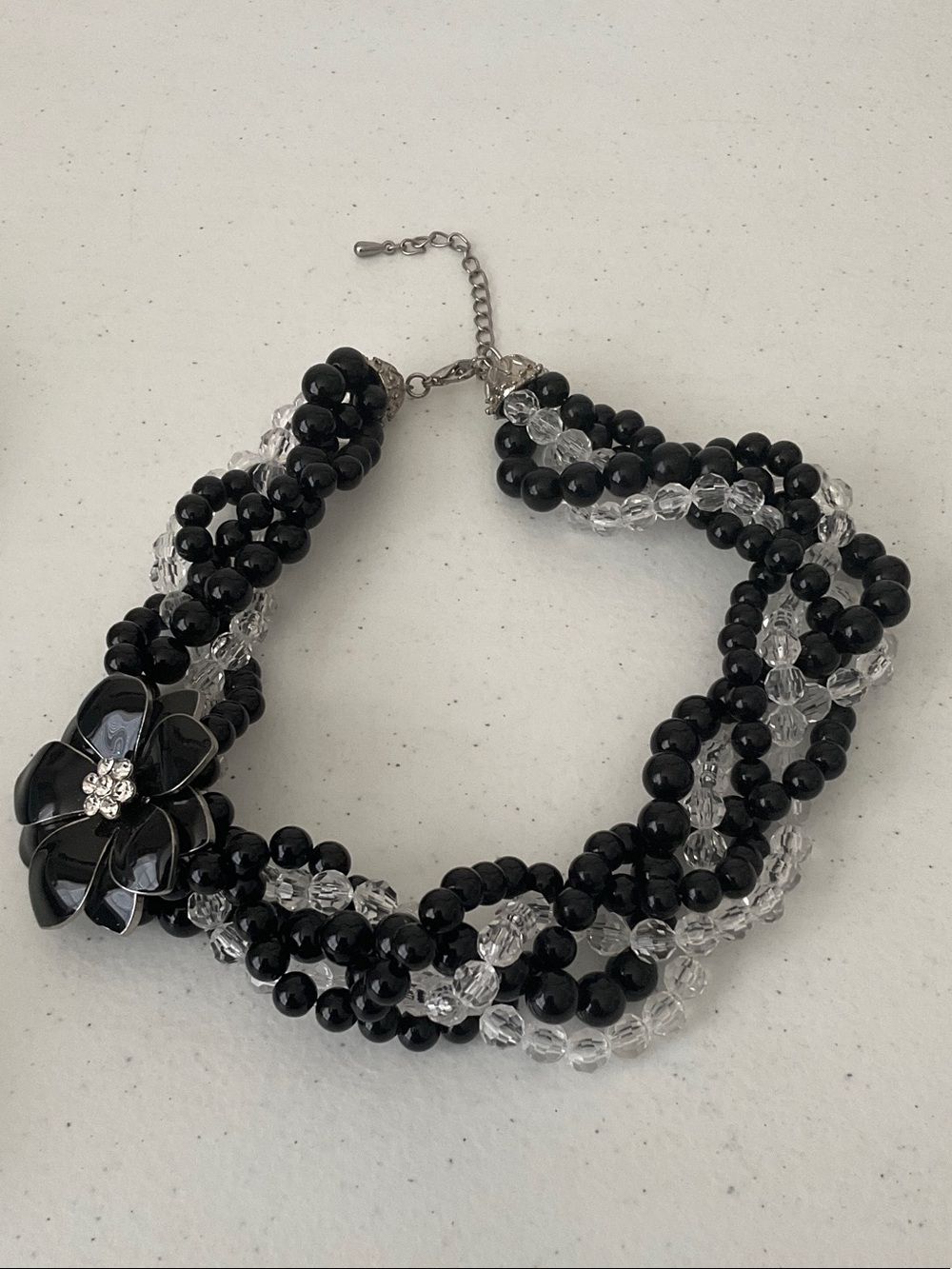 🌺$5.00 must bundle Black & Clear Beaded Flower Statement Necklace - Women Jewelr